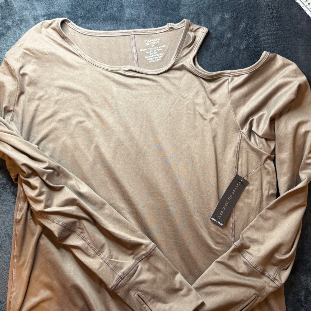 Tahari Sport Women's 1X‎ Long Sleeve Cut Out Neck Top Athleisure - Picture 4 of 5